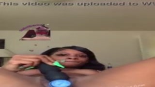 I'm playing with my pretty peach until I climax