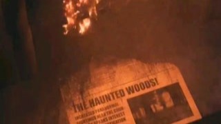 Splat's gonna sploosh! She's got her squid on, and she's ready to ink it up! She grabs her guns, and those guns are going all over the damn place! The enemy squids better watch out, because Splat is in the house! She starts splashing that ink all